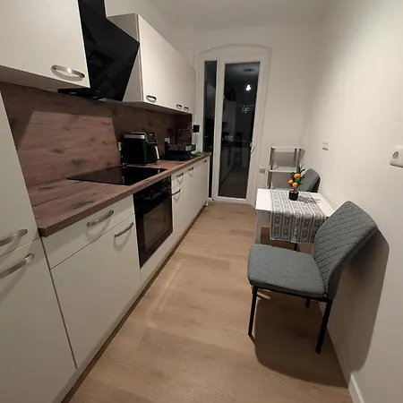 Modernes Zentral Apartament *